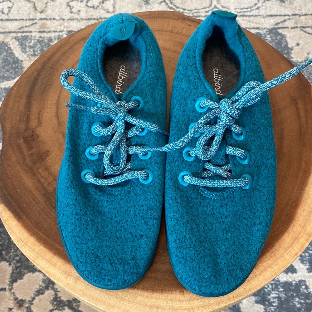 Allbirds Teal Blue Sneakers Minimalist Design - Picture 2 of 7
